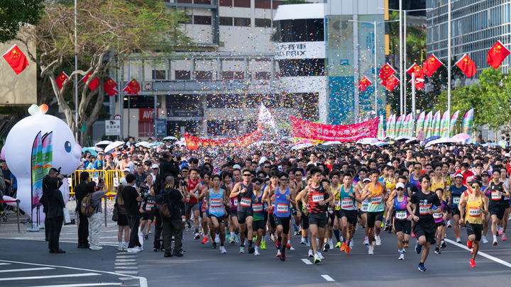 澳门街头，十五运会氛围满满。